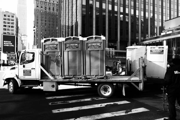 Best Porta potty rental for outdoor events  in Niles, OH